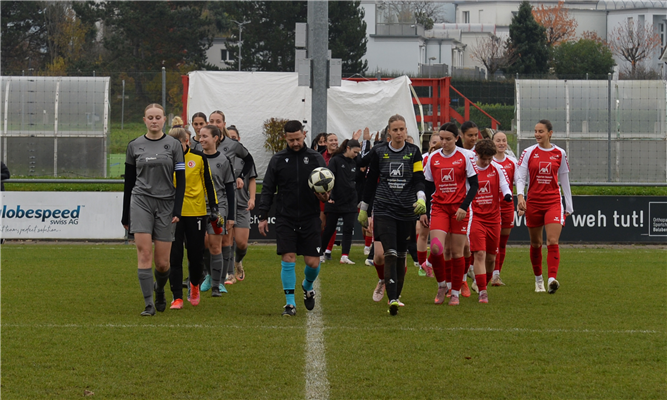 Frauen 1 - klarer Sieg im letzten Vorrundenspiel