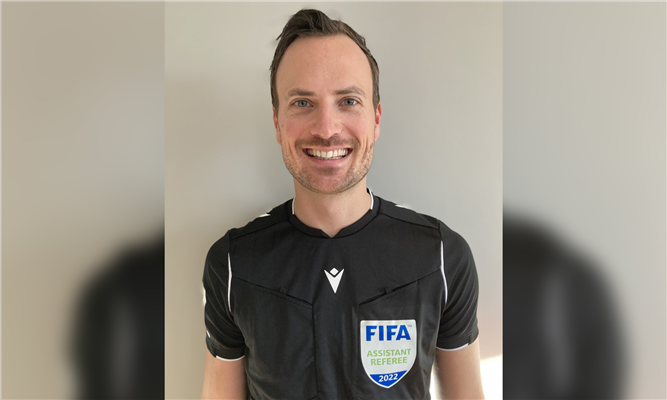 Pascal Hirzel - unser FIFA Assistant Referee